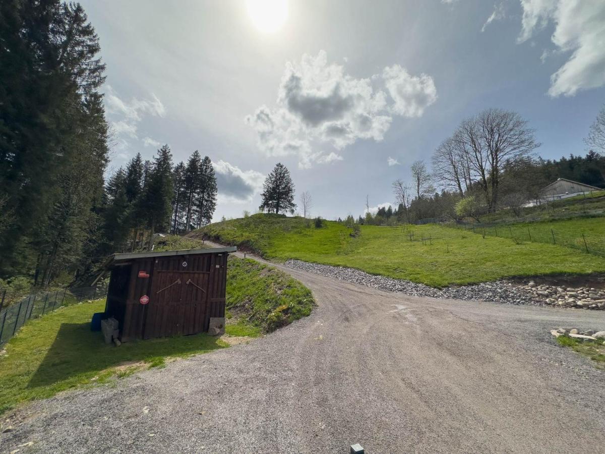 Le Refuge Perche Du Saut De La Bourrique Spa, Terrain Cloture Gerardmer Bagian luar foto